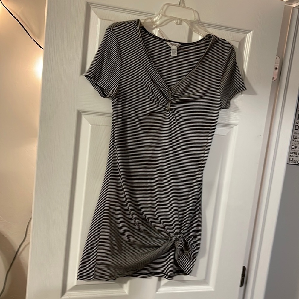 Black and white striped shirt, L